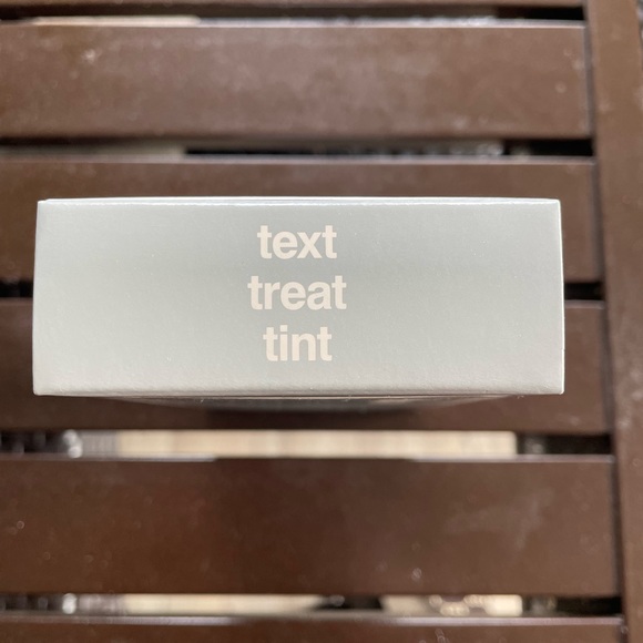 Rhode skincare lipcase cover Apple 15 PRO NWB Hailey beiber - Picture 6 of 6